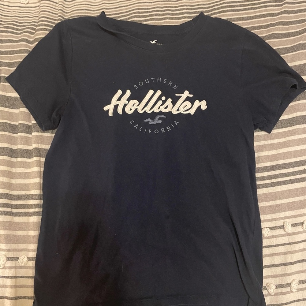 Hollister Tee